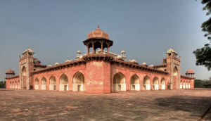 segunda-palace-at-fatehpur-sikri-photo_1777629-770tall